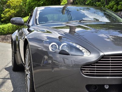 صورة 7 لـ 2009 Aston Martin V8
