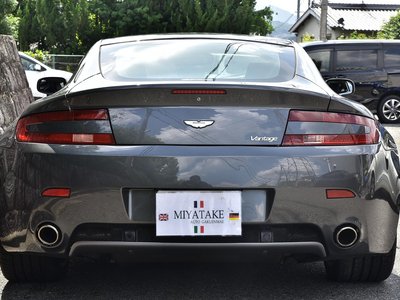 صورة مصغرة 13 لـ 2009 Aston Martin V8