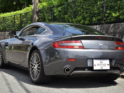 صورة مصغرة 16 لـ 2009 Aston Martin V8
