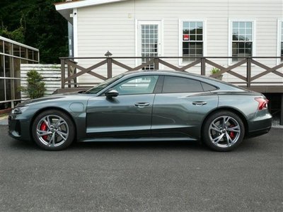 صورة 5 لـ 2023 AUDI E-TRON GT QUATTRO