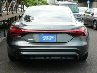 صورة 6 لـ 2023 AUDI E-TRON GT QUATTRO