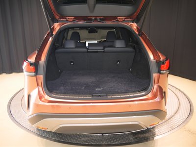 صورة مصغرة 15 لـ 2023 Lexus RX