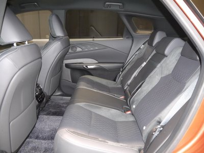 صورة مصغرة 14 لـ 2023 Lexus RX