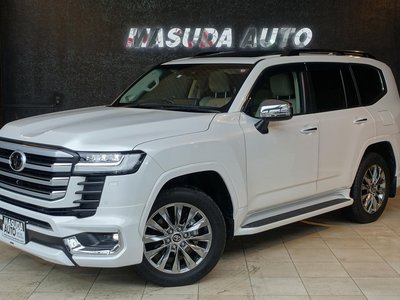 TOYOTA LAND CRUISER 300