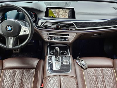 2020 BMW 7 SERIES photo 5