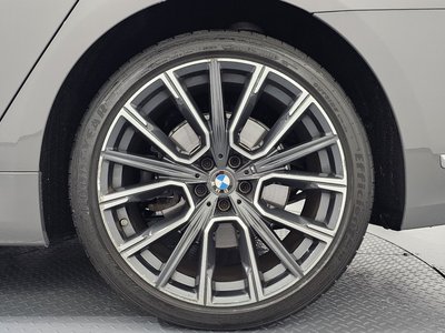 2020 BMW 7 SERIES photo 9