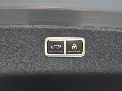 2024 Genesis G80 (RG3) thumbnail 23