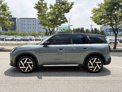 2025 MINI COOPER S COUNTRYMAN — миниатюра 18