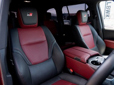 2024 Toyota LAND CRUISER 300 缩略图 40