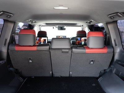 2024 Toyota LAND CRUISER 300 缩略图 24