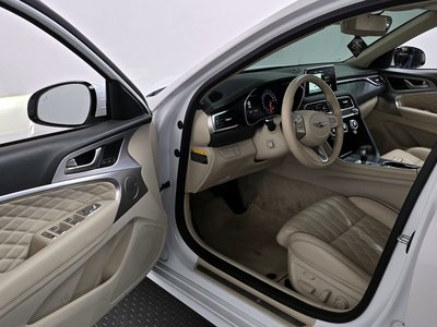 GENESIS G70 - 10