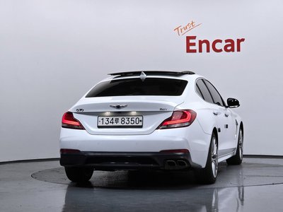GENESIS G70 - 4