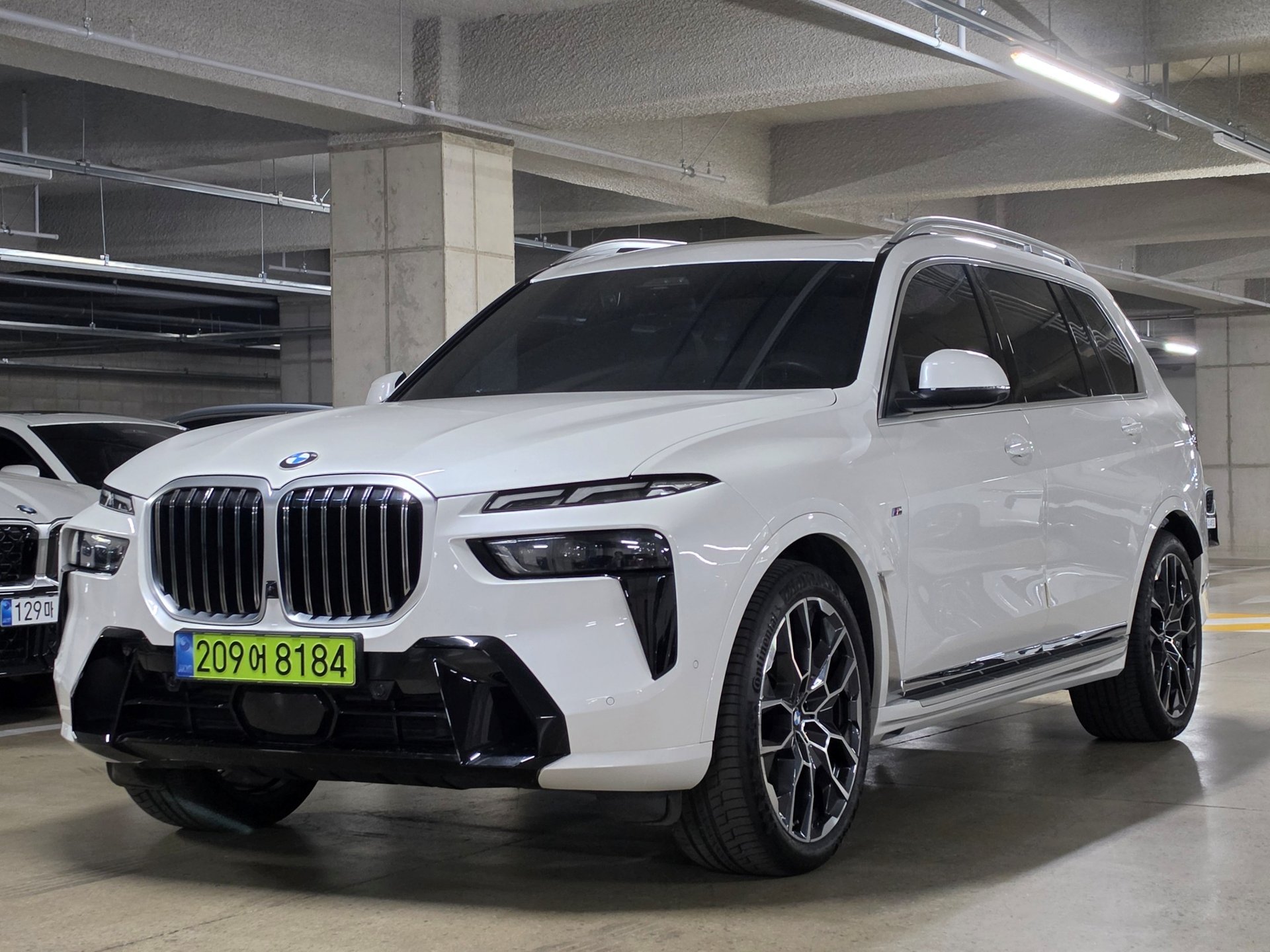 BMW X7 - View 1