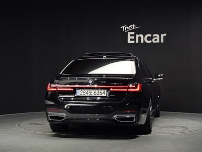 صورة 4 لـ 2020 BMW 7 SERIES