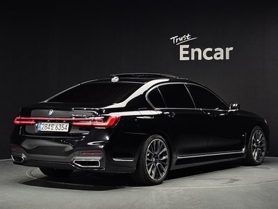 صورة 2 لـ 2020 BMW 7 SERIES