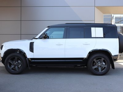 LAND ROVER DEFENDER - 9