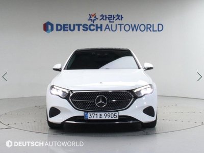 MERCEDES-BENZ E-CLASS - 1