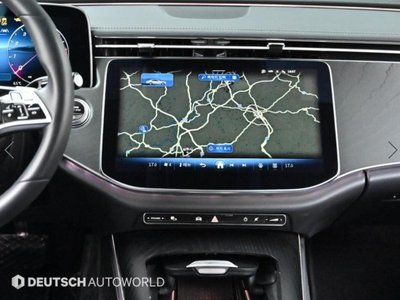 MERCEDES-BENZ E-CLASS - 8