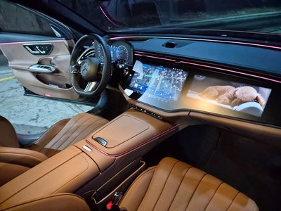 MERCEDES-BENZ E-CLASS - 4