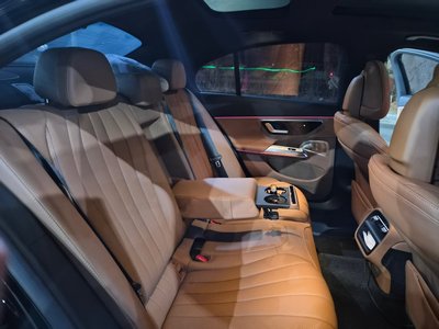 MERCEDES-BENZ E-CLASS - 9