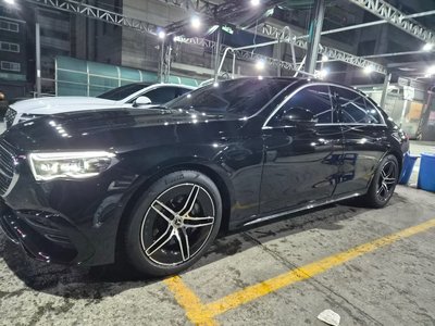 MERCEDES-BENZ E-CLASS - 1