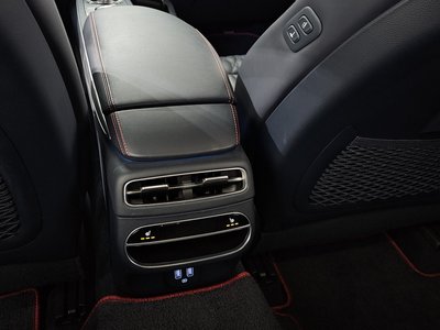 2024 Genesis GV70 — миниатюра 19