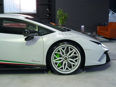 LAMBORGHINI HURACAN - 6