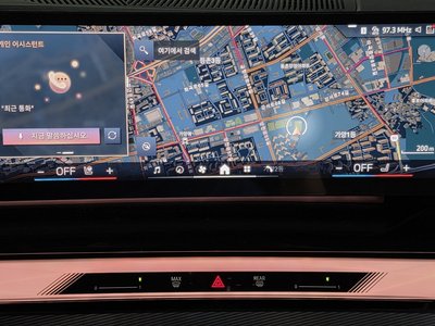2025 BMW 5 SERIES photo 10