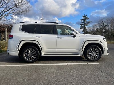 2024 Toyota LAND CRUISER 300 — миниатюра 44