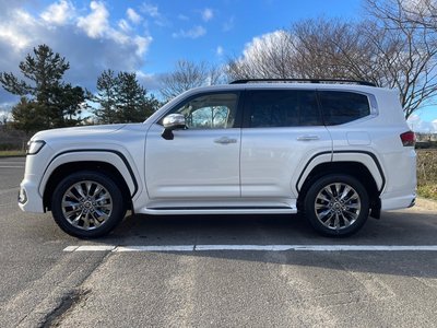 2024 Toyota LAND CRUISER 300 — миниатюра 47