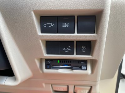 2024 Toyota LAND CRUISER 300 — миниатюра 183