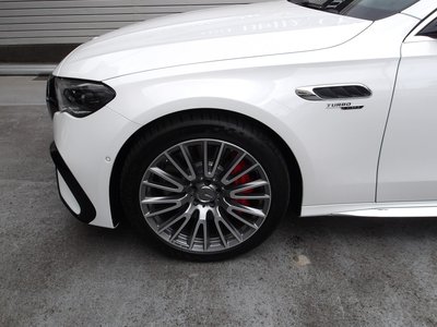 2025 Mercedes-BENZ E-CLASS AMG — миниатюра 19