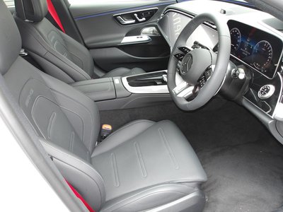 2025 Mercedes-BENZ E-CLASS AMG — миниатюра 39