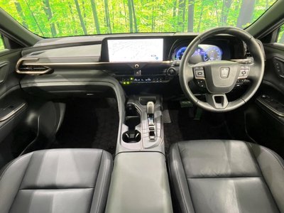 صورة 2 لـ 2023 Toyota CROWN CROSSOVER
