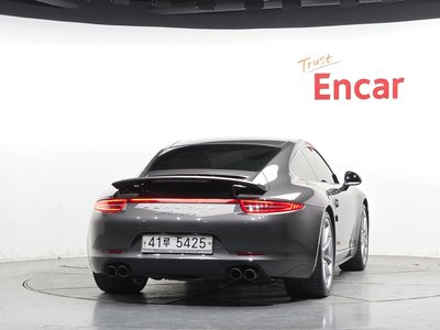 PORSCHE 911 - 4