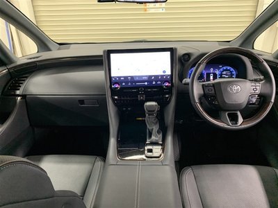 صورة 8 لـ 2023 Toyota ALPHARD