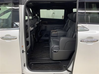 صورة مصغرة 37 لـ 2023 Toyota ALPHARD