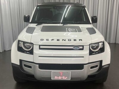 LAND ROVER DEFENDER - 9