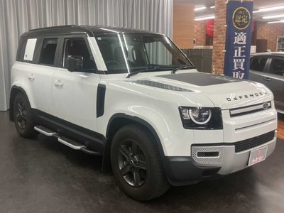 LAND ROVER DEFENDER - 10