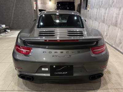PORSCHE 911 - 9