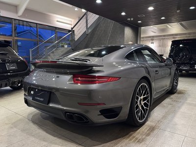 PORSCHE 911 - 10