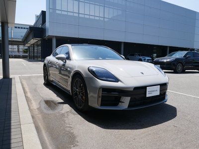 PORSCHE PANAMERA - 7