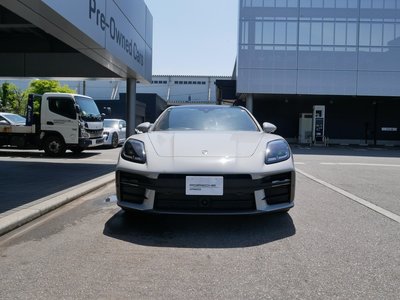 PORSCHE PANAMERA - 8