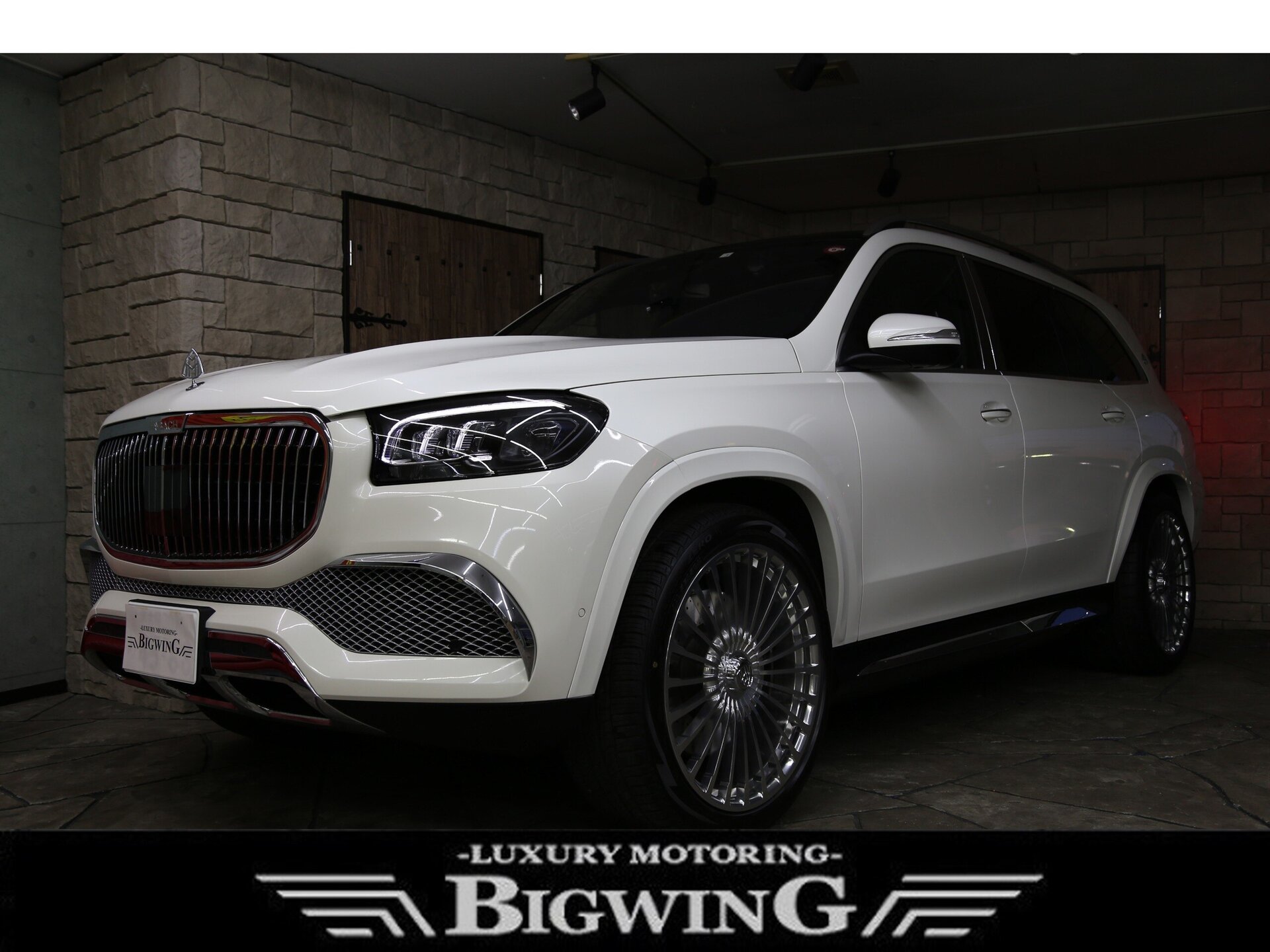 MERCEDES-BENZ GLS - View 1