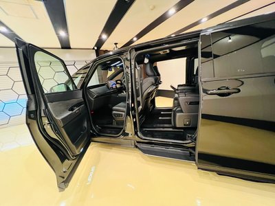 صورة مصغرة 67 لـ 2024 Lexus LM