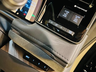 صورة مصغرة 40 لـ 2024 Lexus LM