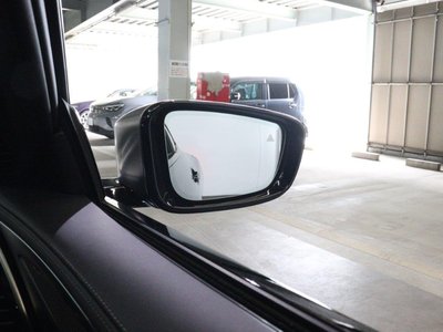 BMW 8 SERIES - 9