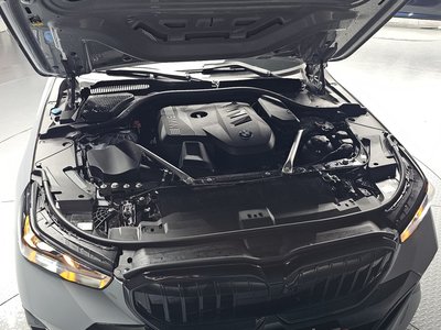صورة 7 لـ 2025 BMW 5 SERIES