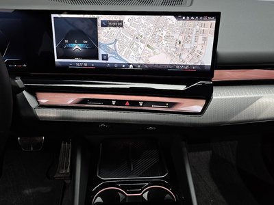 2025 BMW 5 SERIES 缩略图 20