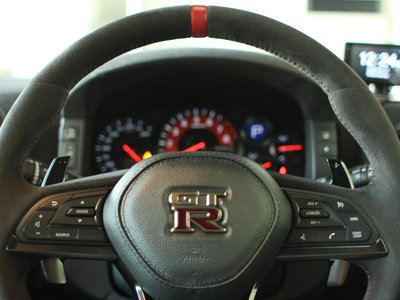 NISSAN GT-R - 7